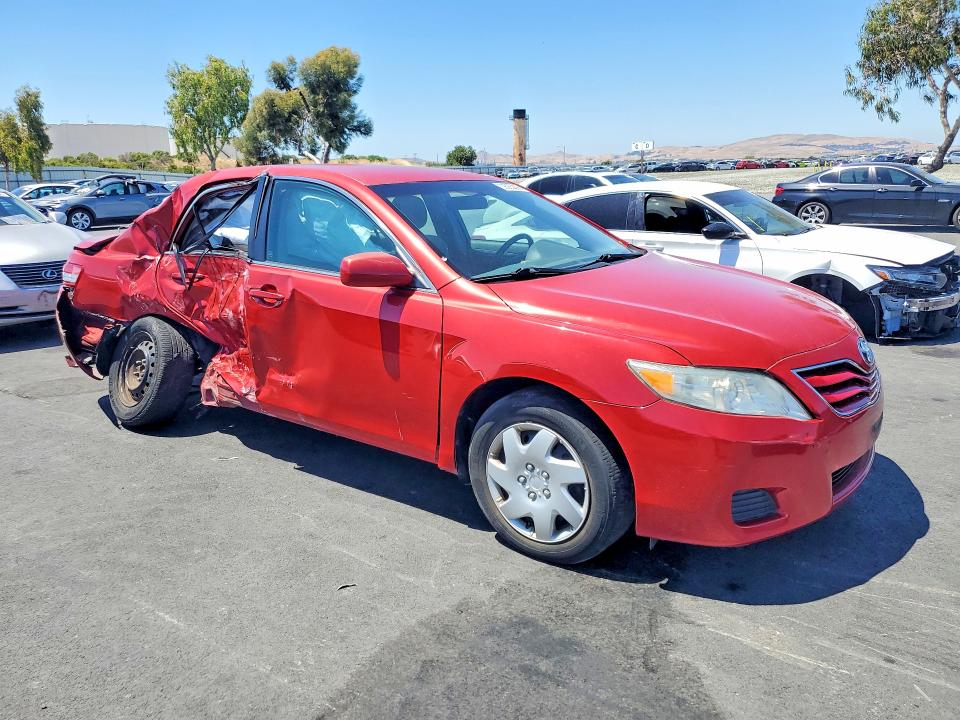 59365306 :رقم المزاد ، 4T1BF3EKXBU684680 vin ، 2011 Toyota Camry مزاد بيع