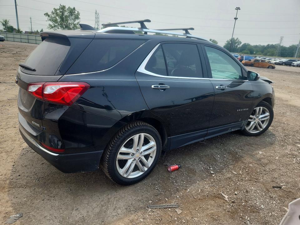 Продаж на аукціоні авто 2018 Chevrolet Equinox, vin: 2GNAXNEX6J6156823, номер лоту: 62598276