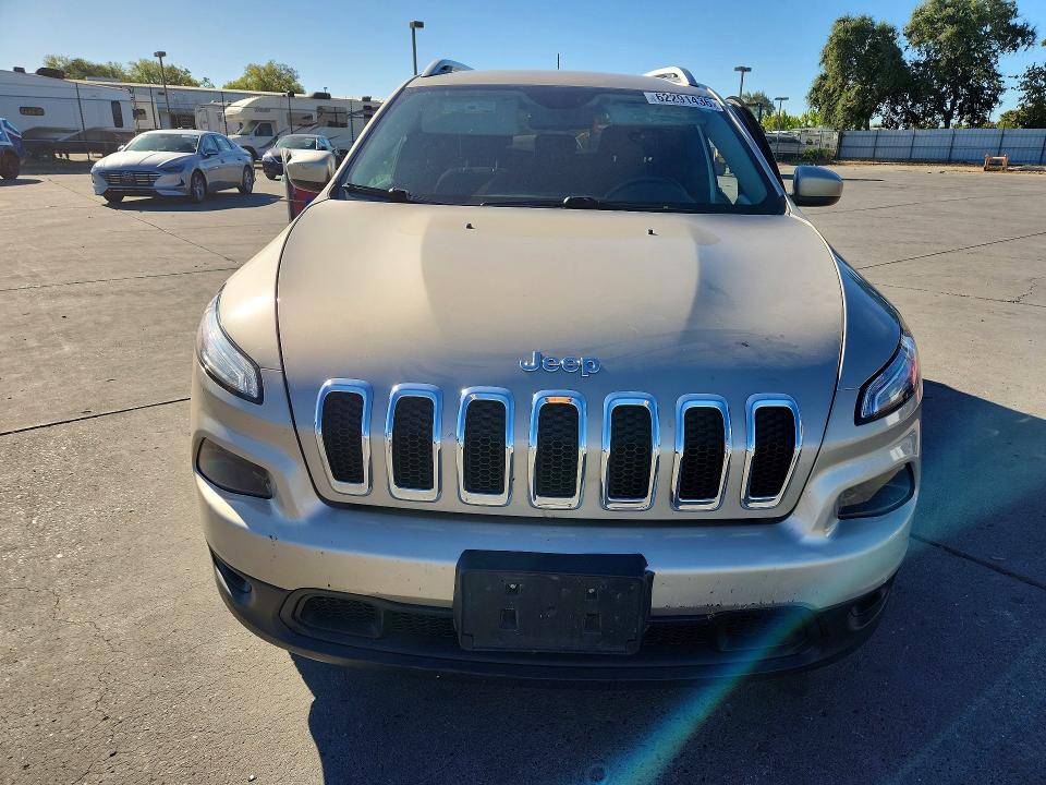 62291436 :رقم المزاد ، 1C4PJMCB0FW696994 vin ، 2015 Jeep Cherokee مزاد بيع