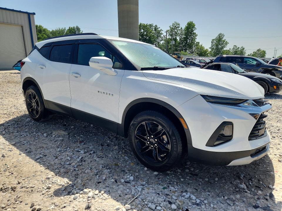 Продажа на аукционе авто 2020 Chevrolet Blazer, vin: 3GNKBHRS0LS688611, номер лота: 76294185