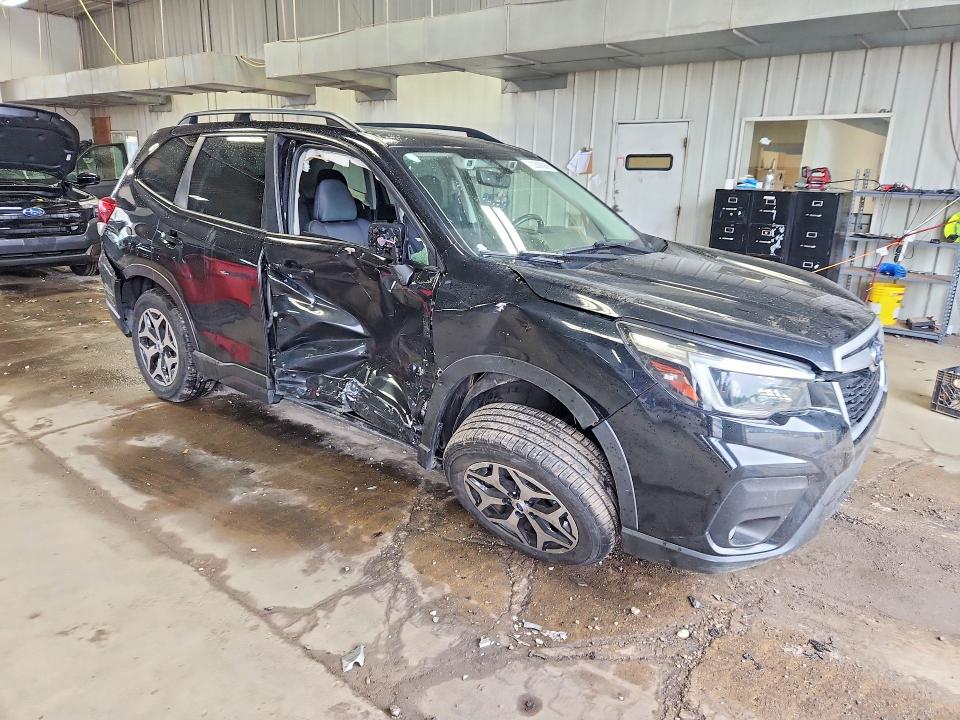63508066 :رقم المزاد ، JF2SKAFC6MH465191 vin ، 2021 Subaru Forester مزاد بيع