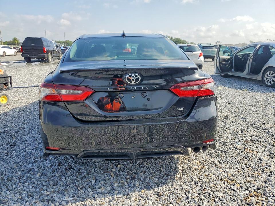 Продаж на аукціоні авто 2021 Toyota Camry, vin: 4T1G11AK5MU523929, номер лоту: 61911206