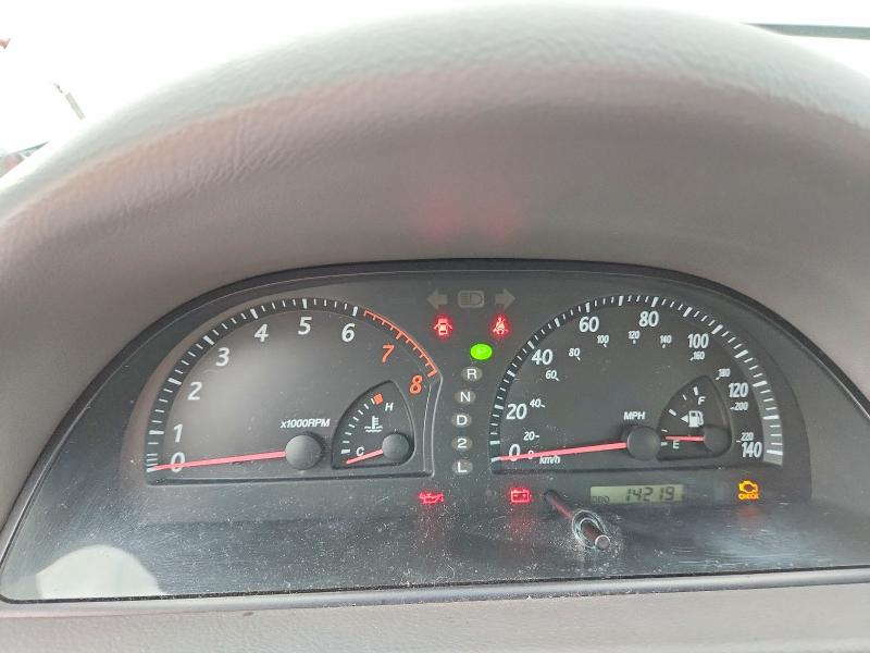 62000596 :رقم المزاد ، 4T1BE32K22U092570 vin ، 2002 Toyota Camry مزاد بيع