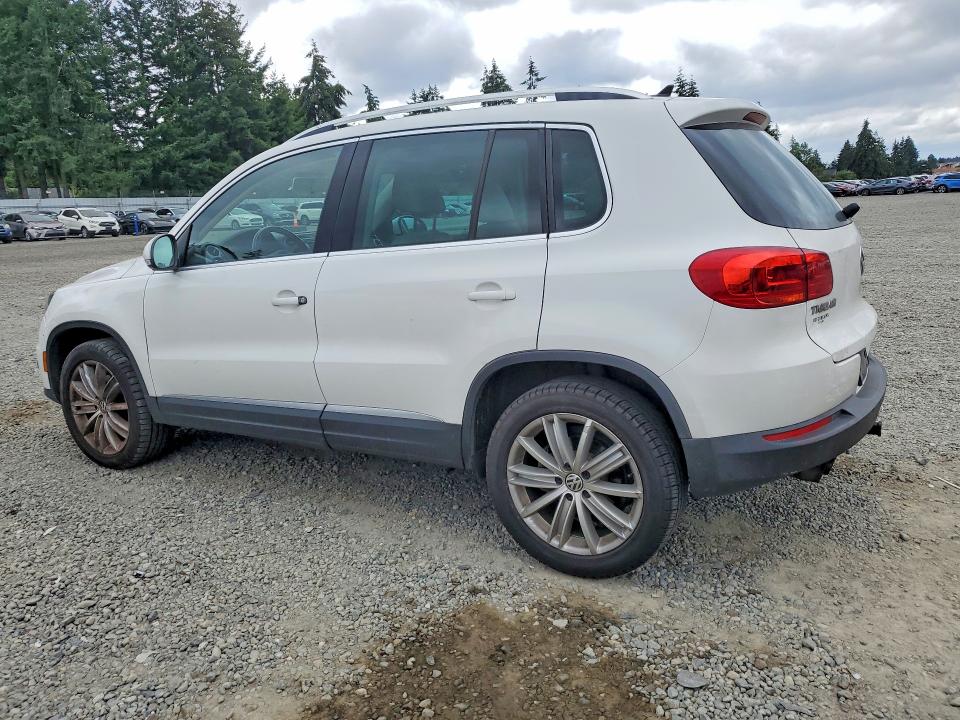 59305006 :رقم المزاد ، WVGBV7AX8CW581906 vin ، 2012 Volkswagen Tiguan مزاد بيع