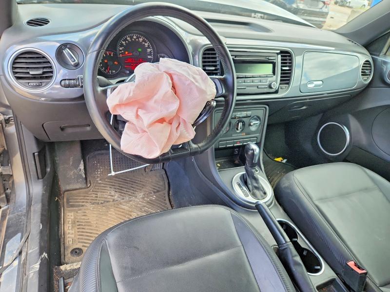 60605386 :رقم المزاد ، 3VWJX7AT0CM614255 vin ، 2012 Volkswagen Beetle مزاد بيع