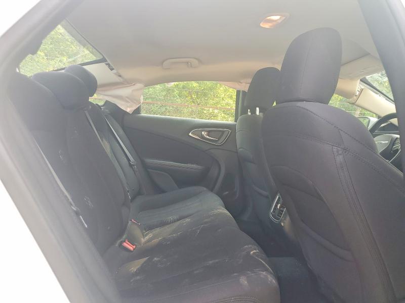 61080386 :رقم المزاد ، 1C3CCCAB6FN640669 vin ، 2015 Chrysler 200 مزاد بيع