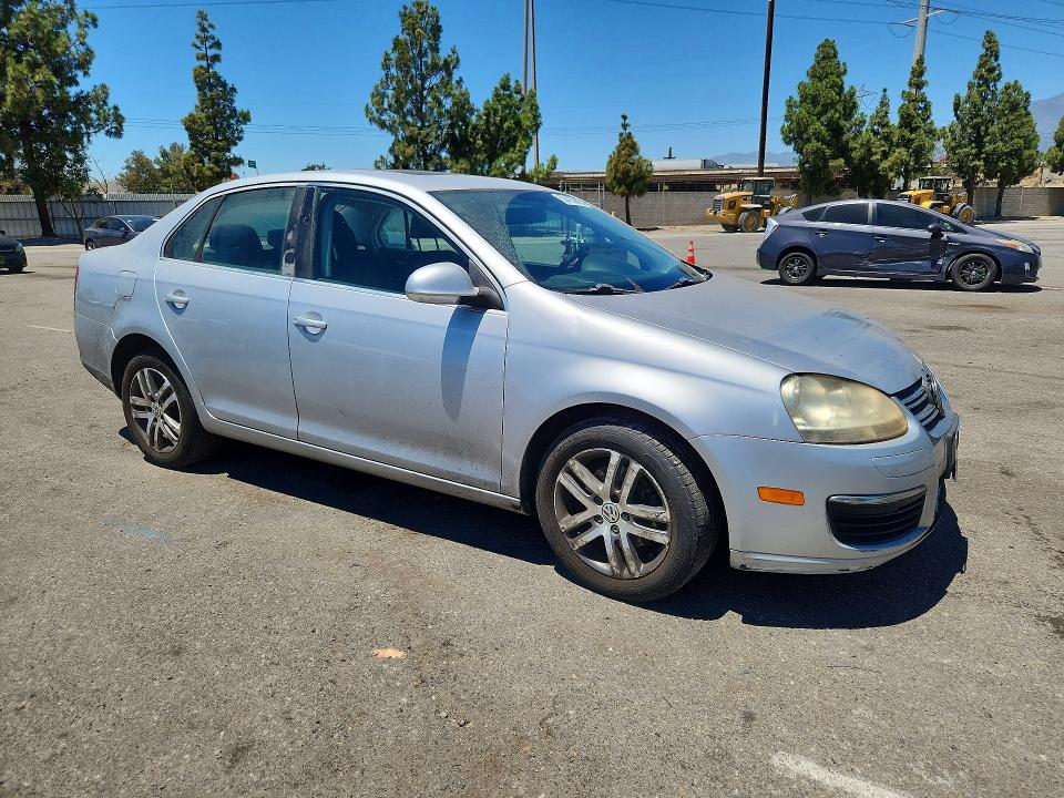 63415986 :رقم المزاد ، 3VWSG71K77M101456 vin ، 2007 Volkswagen Jetta مزاد بيع