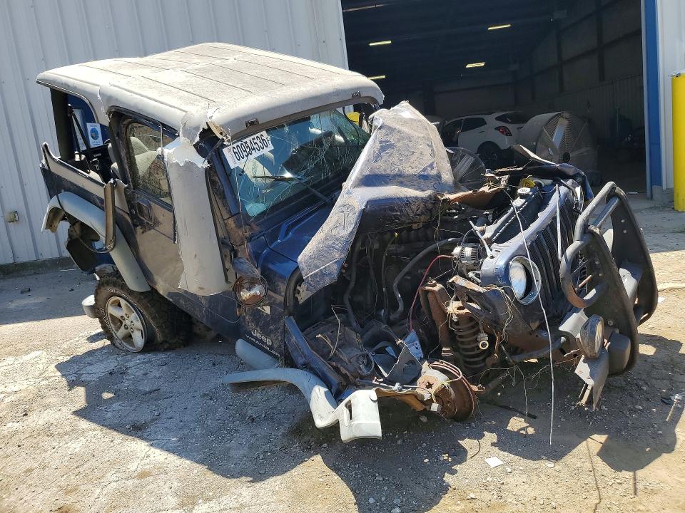 2003 Jeep Wrangler მანქანა იყიდება აუქციონზე, vin: 1J4FA39S63P319132, აუქციონის ნომერი: 60954536