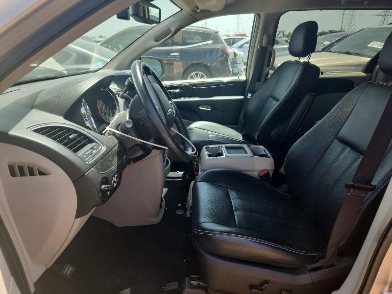 Продажа на аукционе авто 2015 Chrysler Town & Country, vin: 2C4RC1BG8FR561611, номер лота: 56193316