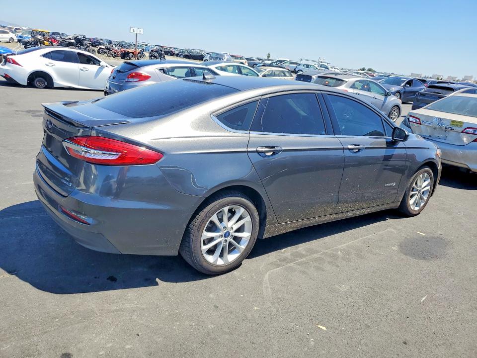 2019 Ford Fusion მანქანა იყიდება აუქციონზე, vin: 3FA6P0LU1KR284655, აუქციონის ნომერი: 60228966