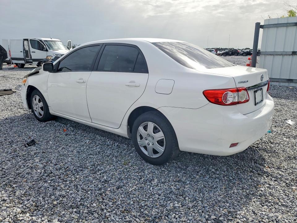 60796486 :رقم المزاد ، 2T1BU4EE6BC742503 vin ، 2011 Toyota Corolla مزاد بيع
