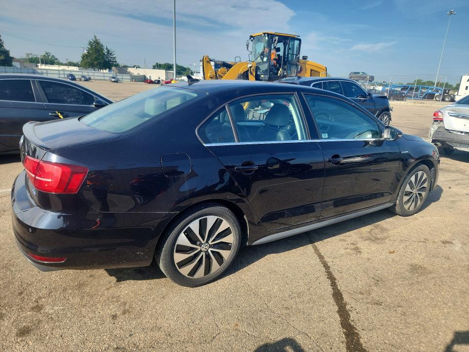 60207276 :رقم المزاد ، 3VW637AJ0GM380415 vin ، 2016 Volkswagen Jetta مزاد بيع