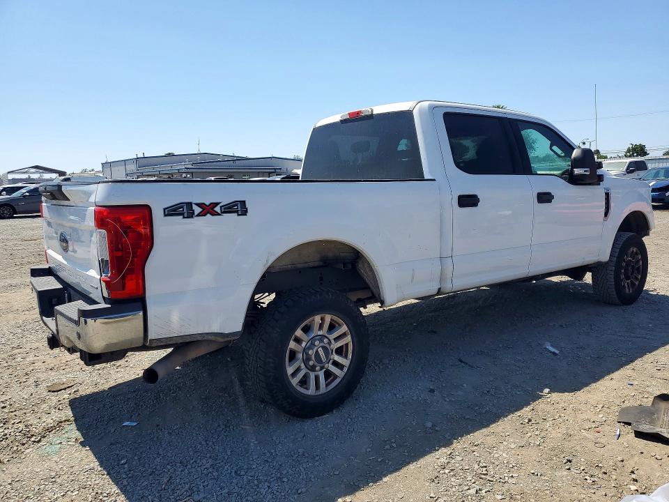 61187026 :رقم المزاد ، 1FT7W2B62HEB69588 vin ، 2017 Ford F250 مزاد بيع