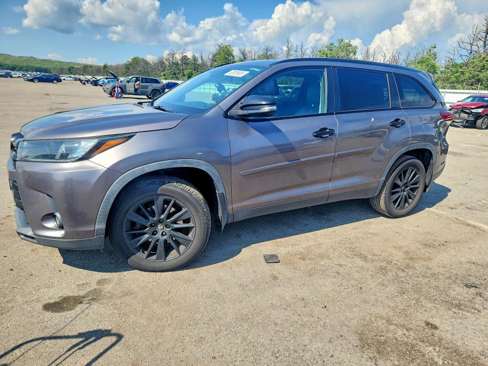 Auction sale of the 2019 Toyota Highlander, vin: 5TDJZRFH2KS963638, lot number: 63509906