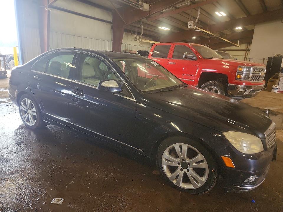60951826 :رقم المزاد ، WDDGF81X18F068412 vin ، 2008 Mercedes-benz C مزاد بيع