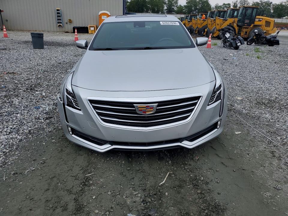 62037656 :رقم المزاد ، 1G6KD5RS4JU101750 vin ، 2018 Cadillac Ct6 مزاد بيع