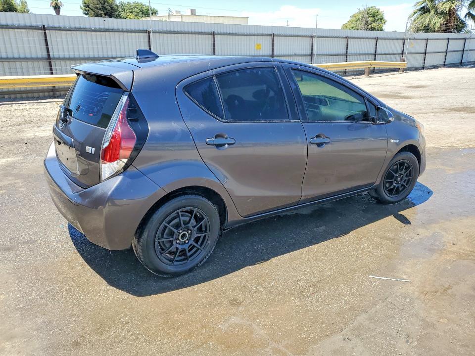 Продажа на аукционе авто 2016 Toyota Prius C, vin: JTDKDTB32G1119257, номер лота: 57004246