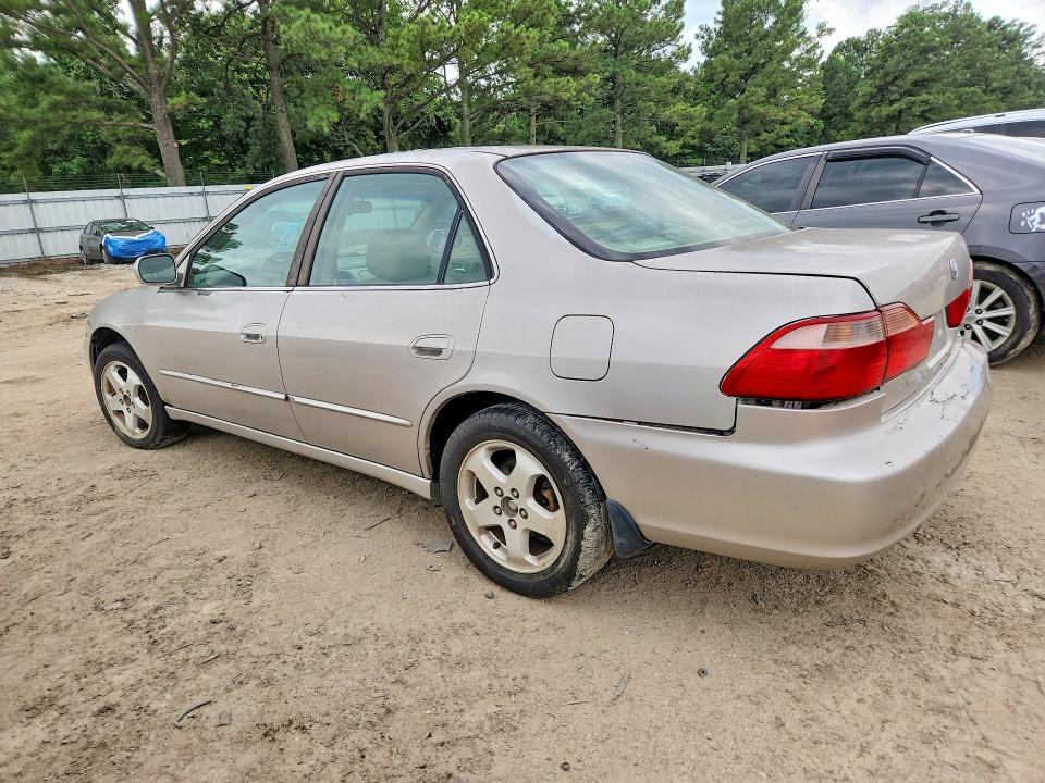 1999 Honda Accord მანქანა იყიდება აუქციონზე, vin: 1HGCG1650XA056706, აუქციონის ნომერი: 60051076