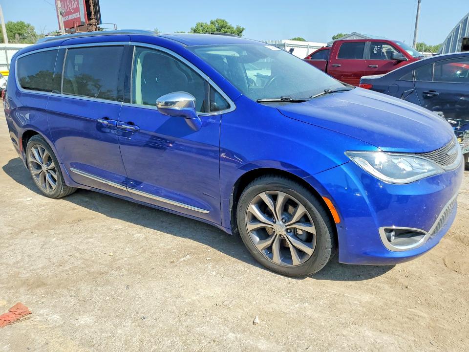Продаж на аукціоні авто 2018 Chrysler Pacifica, vin: 2C4RC1GG6JR247635, номер лоту: 63290506