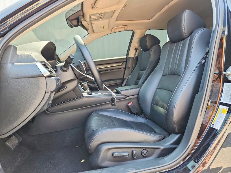 Продажа на аукционе авто 2018 Honda Accord, vin: 1HGCV1F90JA043647, номер лота: 62064956