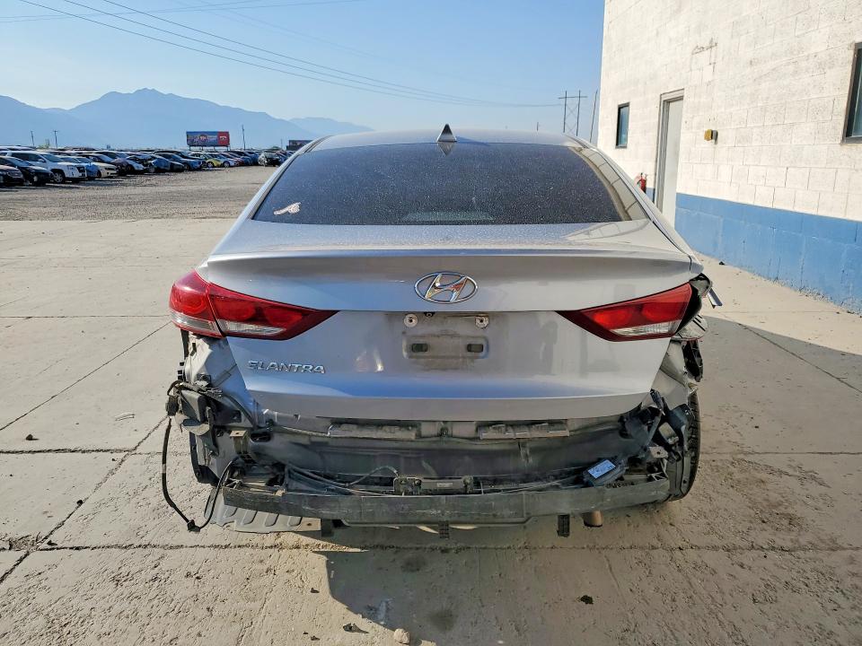 2017 Hyundai Elantra მანქანა იყიდება აუქციონზე, vin: 5NPD84LF2HH209689, აუქციონის ნომერი: 61192016