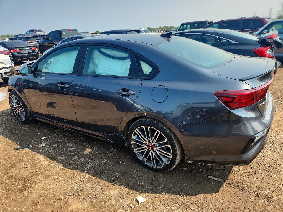 2021 Kia Forte მანქანა იყიდება აუქციონზე, vin: 3KPF44AC2ME394645, აუქციონის ნომერი: 62902036