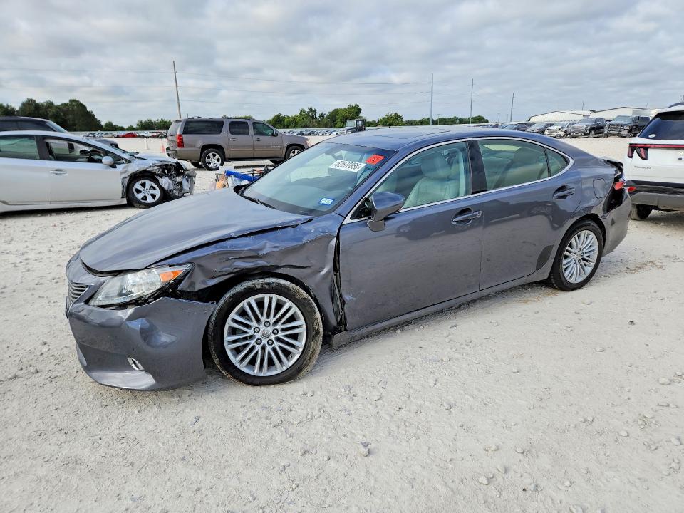 62670886 :رقم المزاد ، JTHBK1GG0D2045332 vin ، 2013 Lexus Es مزاد بيع