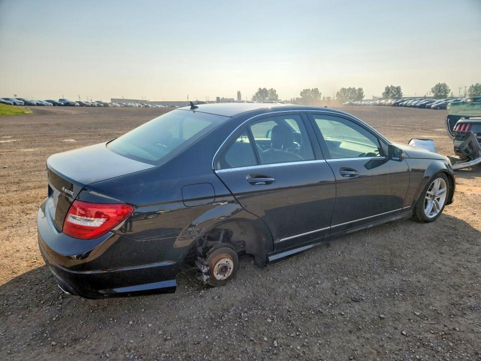 61685276 :رقم المزاد ، WDDGF8AB7DA842240 vin ، 2013 Mercedes-benz C مزاد بيع