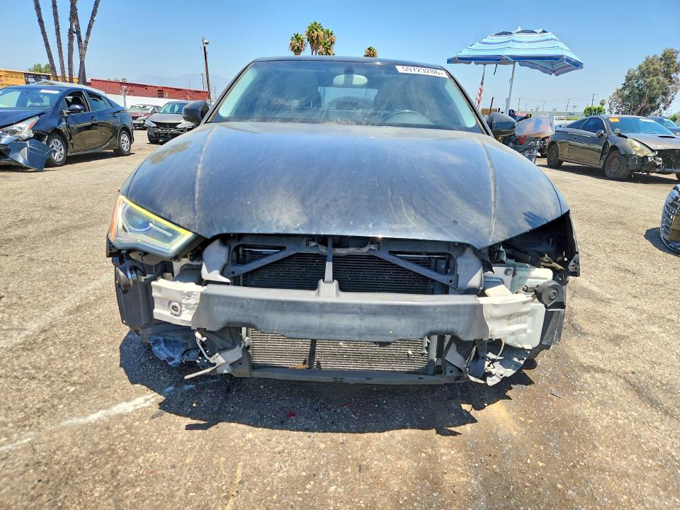 59723286 :رقم المزاد ، WAUACGFF3F1002843 vin ، 2015 Audi A3 مزاد بيع