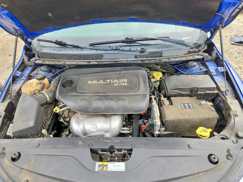 60388066 :رقم المزاد ، 1C3CCCAB8FN550486 vin ، 2015 Chrysler 200 مزاد بيع
