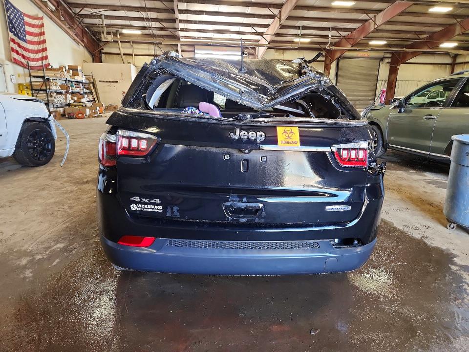 59816746 :رقم المزاد ، 3C4NJDBB6JT162261 vin ، 2018 Jeep Compass مزاد بيع