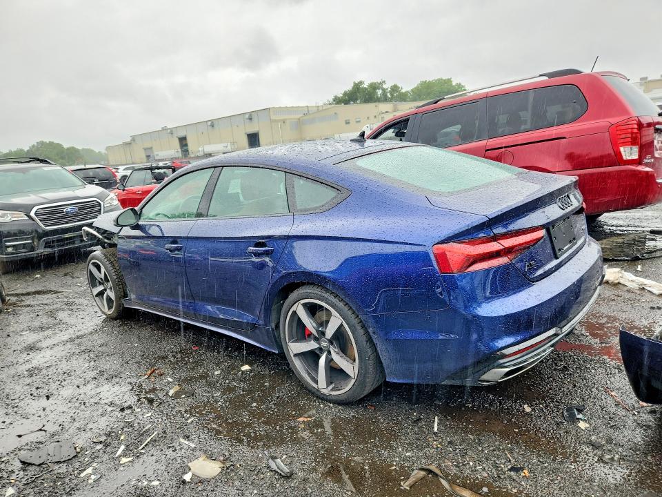 59666966 :رقم المزاد ، WAUEACF51NA040349 vin ، 2022 Audi A5 مزاد بيع