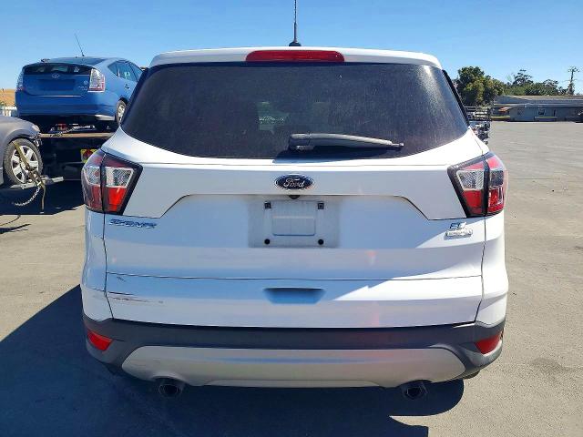 Продажа на аукционе авто 2017 Ford Escape, vin: 1FMCU0GD8HUD20578, номер лота: 62980676