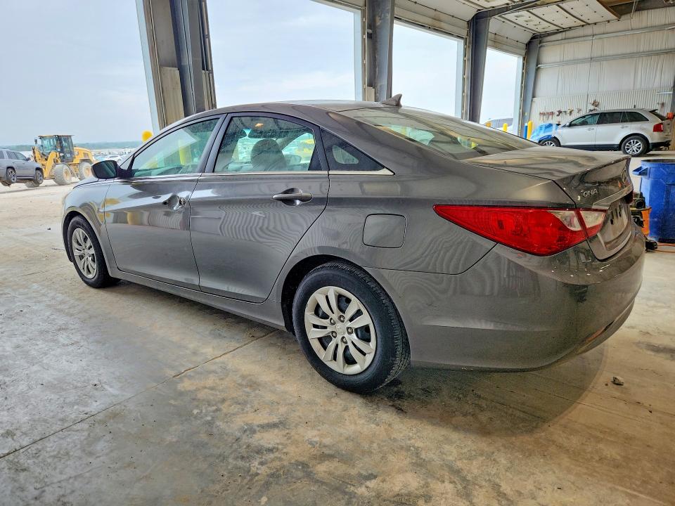 61961226 :رقم المزاد ، 5NPEB4AC5BH184695 vin ، 2011 Hyundai Sonata مزاد بيع