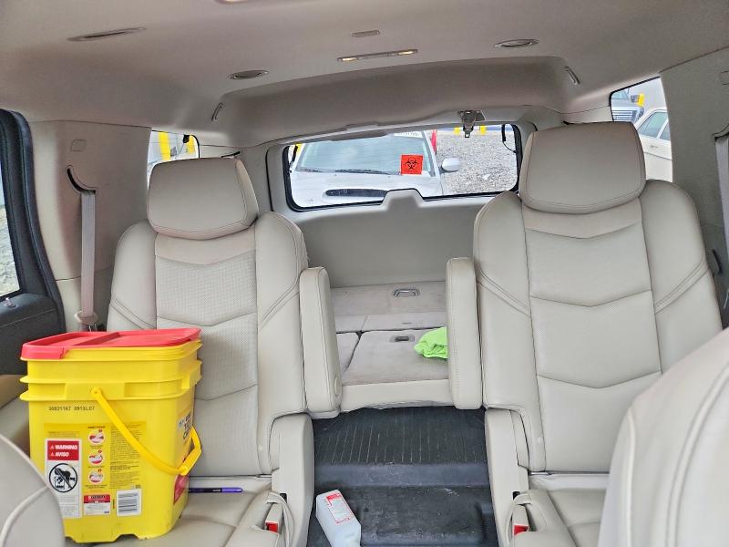 60258196 :رقم المزاد ، 1GYS4BKJ1JR245332 vin ، 2018 Cadillac Escalade مزاد بيع