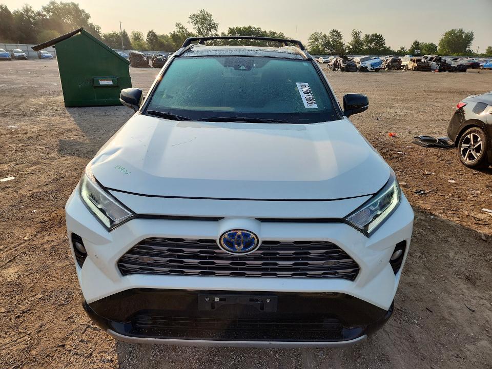 60667686 :رقم المزاد ، 4T3E6RFV8MU040579 vin ، 2021 Toyota Rav4 مزاد بيع