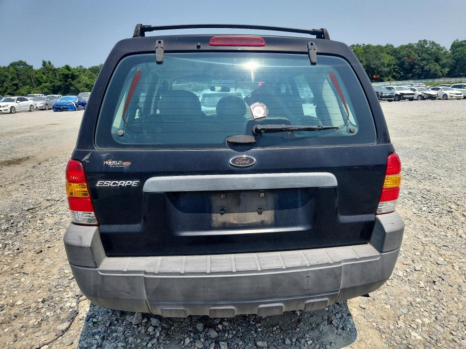 2005 Ford Escape მანქანა იყიდება აუქციონზე, vin: 1FMYU02Z35KD75729, აუქციონის ნომერი: 63180586