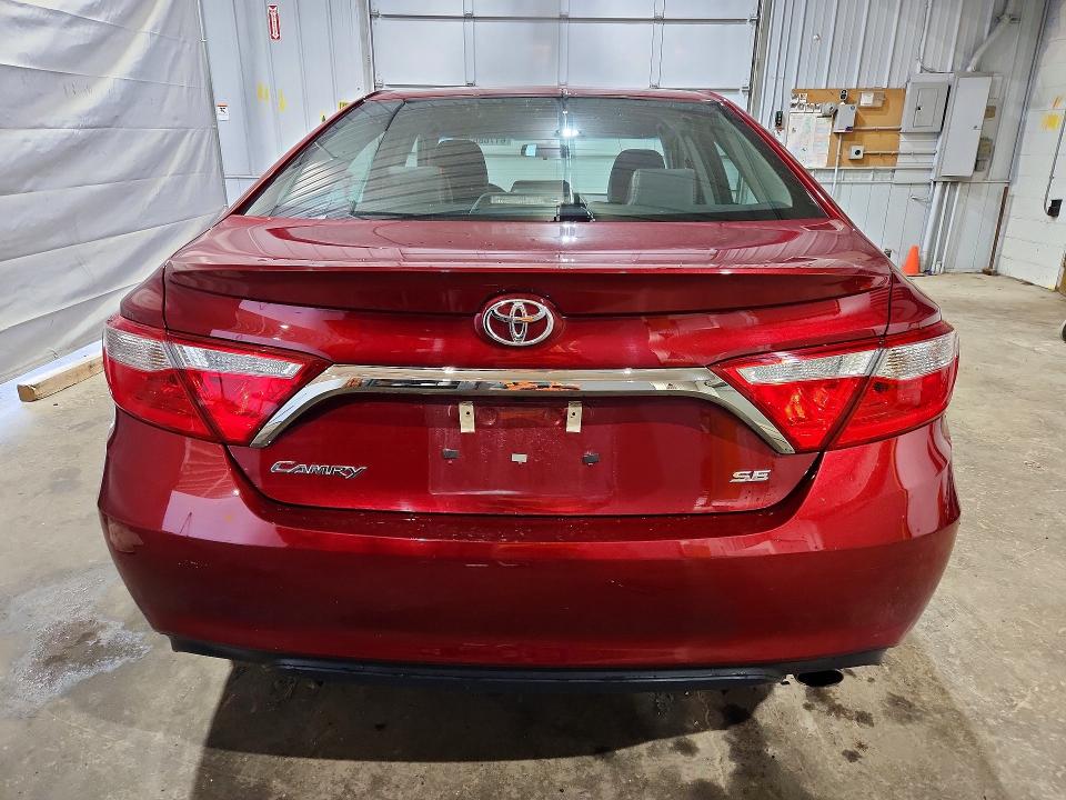 2015 Toyota Camry მანქანა იყიდება აუქციონზე, vin: 4T1BF1FK8FU891948, აუქციონის ნომერი: 61768626