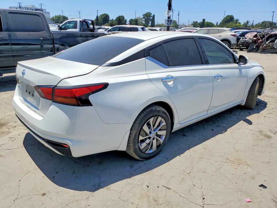 Продажа на аукционе авто 2022 Nissan Altima, vin: 1N4BL4BVXNN365222, номер лота: 59391566