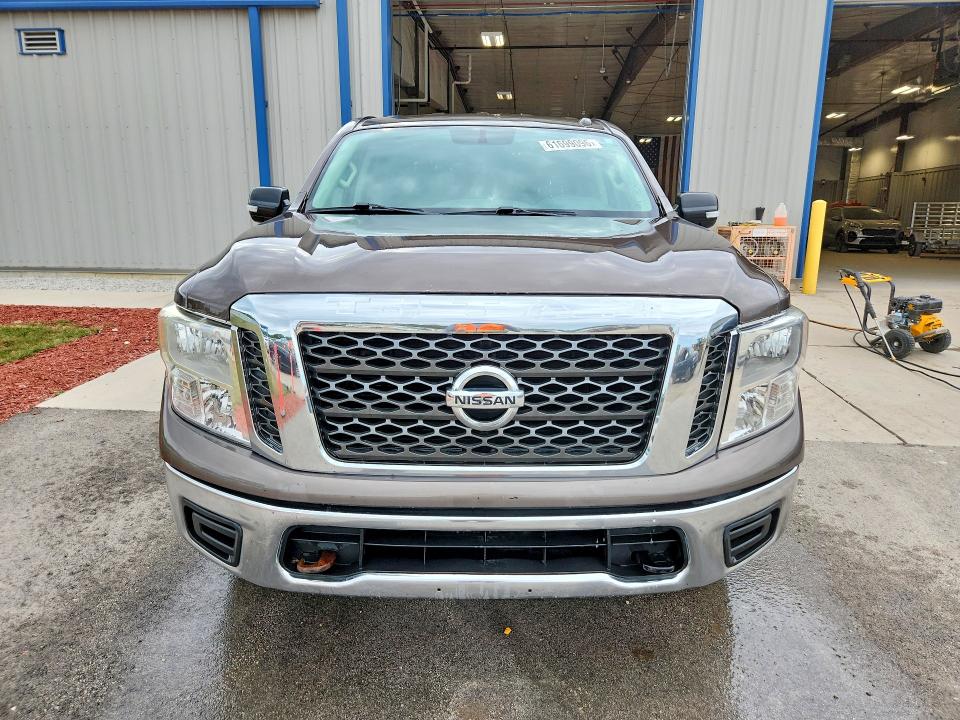 Продаж на аукціоні авто 2018 Nissan Titan, vin: 1N6AA1EJ7JN501199, номер лоту: 61699096