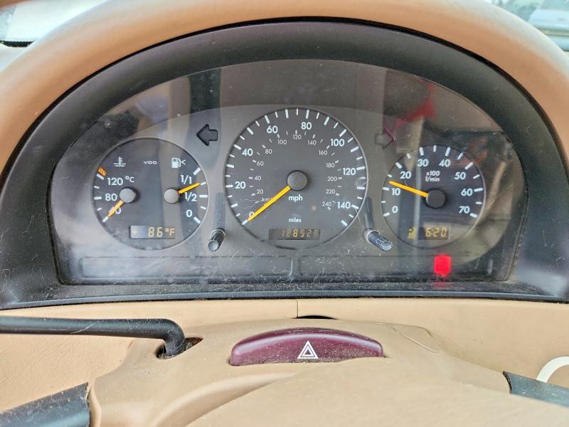 61088266 :رقم المزاد ، 4JGAB57EX4A508629 vin ، 2004 Mercedes-benz Ml مزاد بيع