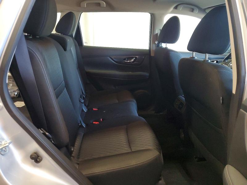 62978386 :رقم المزاد ، KNMAT2MV3HP517647 vin ، 2017 Nissan Rogue مزاد بيع