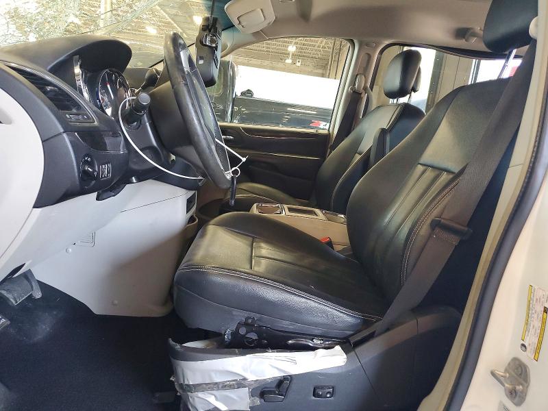 61483046 :رقم المزاد ، 2C4RC1BG6FR655017 vin ، 2015 Chrysler Town & Country مزاد بيع