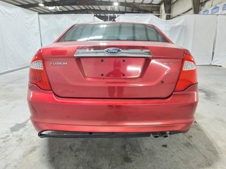 60390706 :رقم المزاد ، 3FAHP0JA2AR381203 vin ، 2010 Ford Fusion مزاد بيع