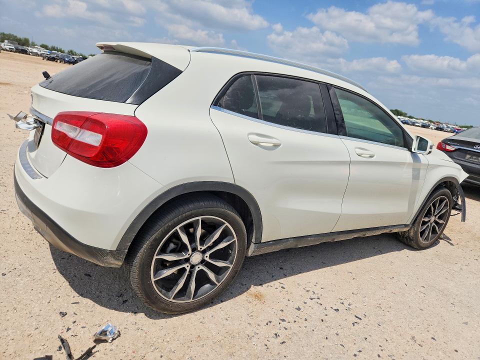Продаж на аукціоні авто 2015 Mercedes-benz Gla, vin: WDCTG4EB2FJ144611, номер лоту: 62720896