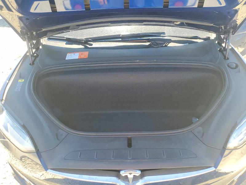 Продажа на аукционе авто 2018 Tesla Model X, vin: 5YJXCAE20JF111740, номер лота: 61988186