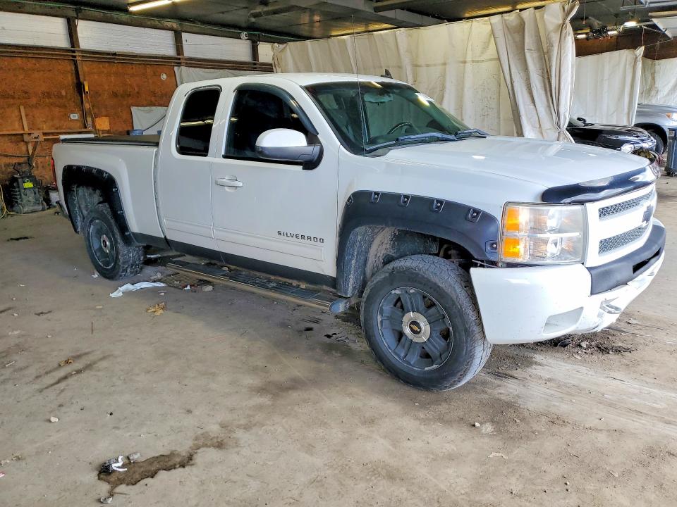 Продажа на аукционе авто 2011 Chevrolet Silverado, vin: 1GCRKSE32BZ375838, номер лота: 60748396