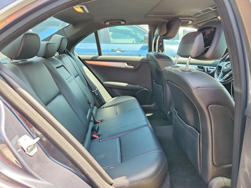 2014 Mercedes-benz C მანქანა იყიდება აუქციონზე, vin: WDDGF8AB1EA931786, აუქციონის ნომერი: 60204546