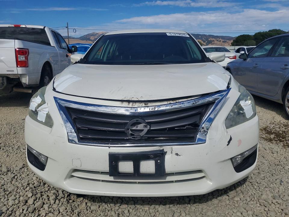 2015 Nissan Altima მანქანა იყიდება აუქციონზე, vin: 1N4AL3AP5FC269455, აუქციონის ნომერი: 61919626