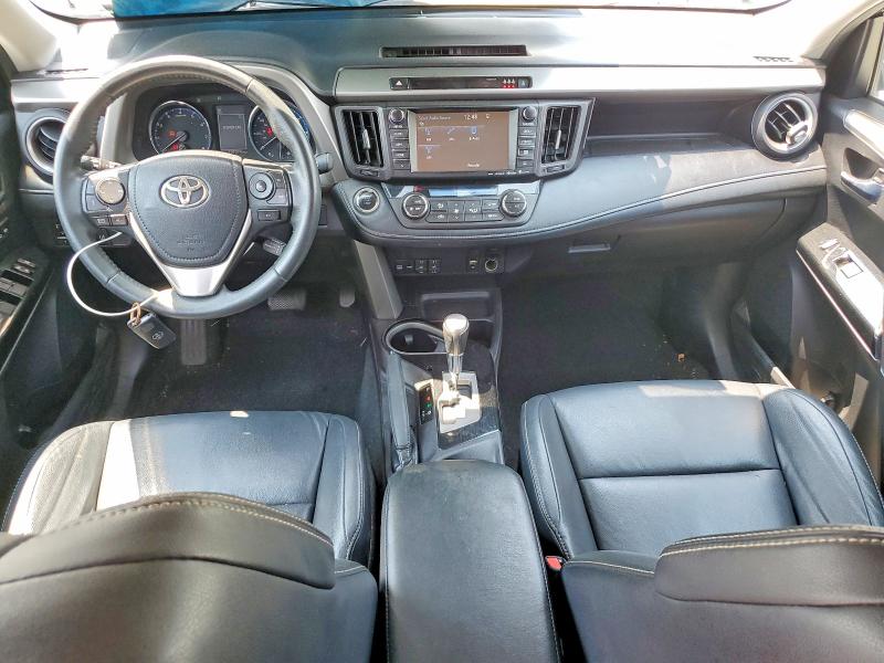 63039326 :رقم المزاد ، 2T3YFREV3JW415465 vin ، 2018 Toyota Rav4 مزاد بيع